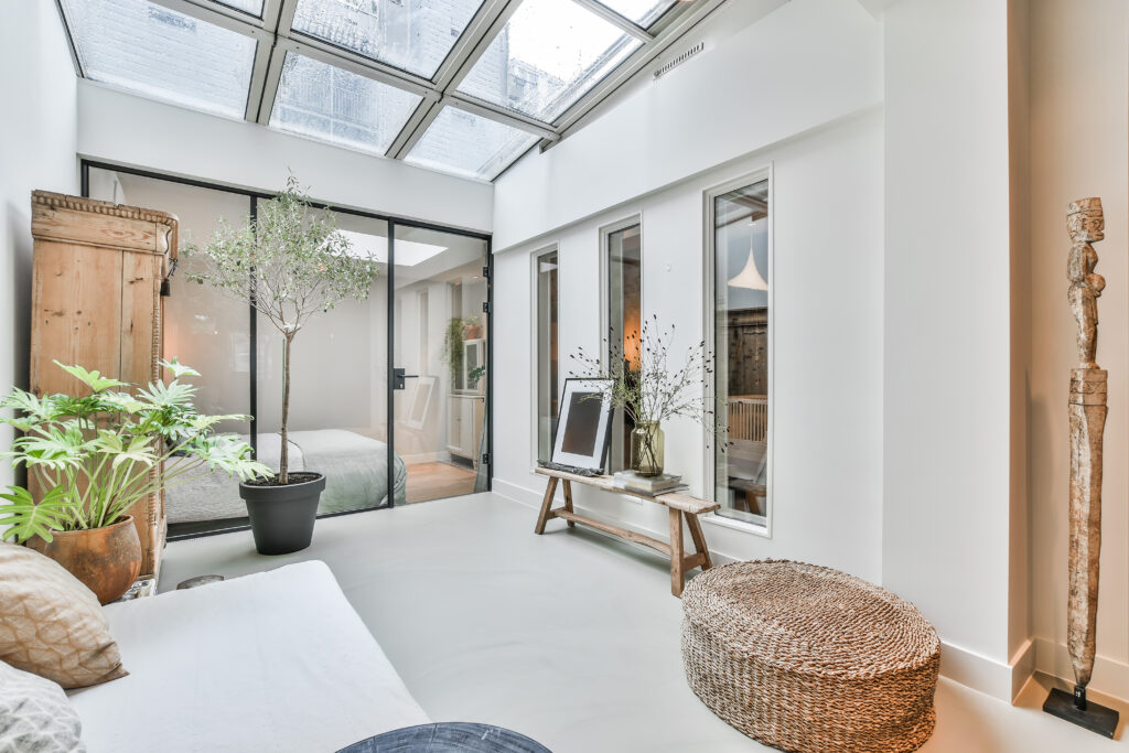 Foto Atap Skylight pada Ruangan
